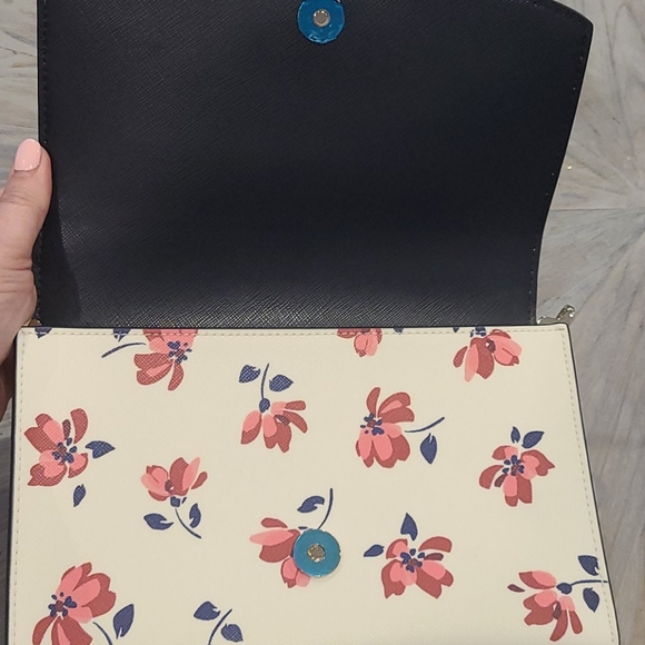 Kate Spade Carson Tea garden toss floral crossbody - Picture 8 of 10